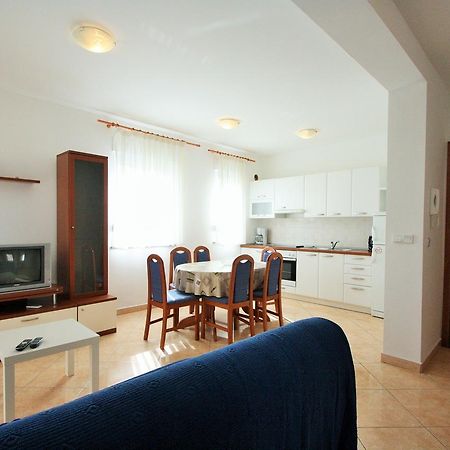 Apartment Bilic With Balcony Poreč Exterior foto