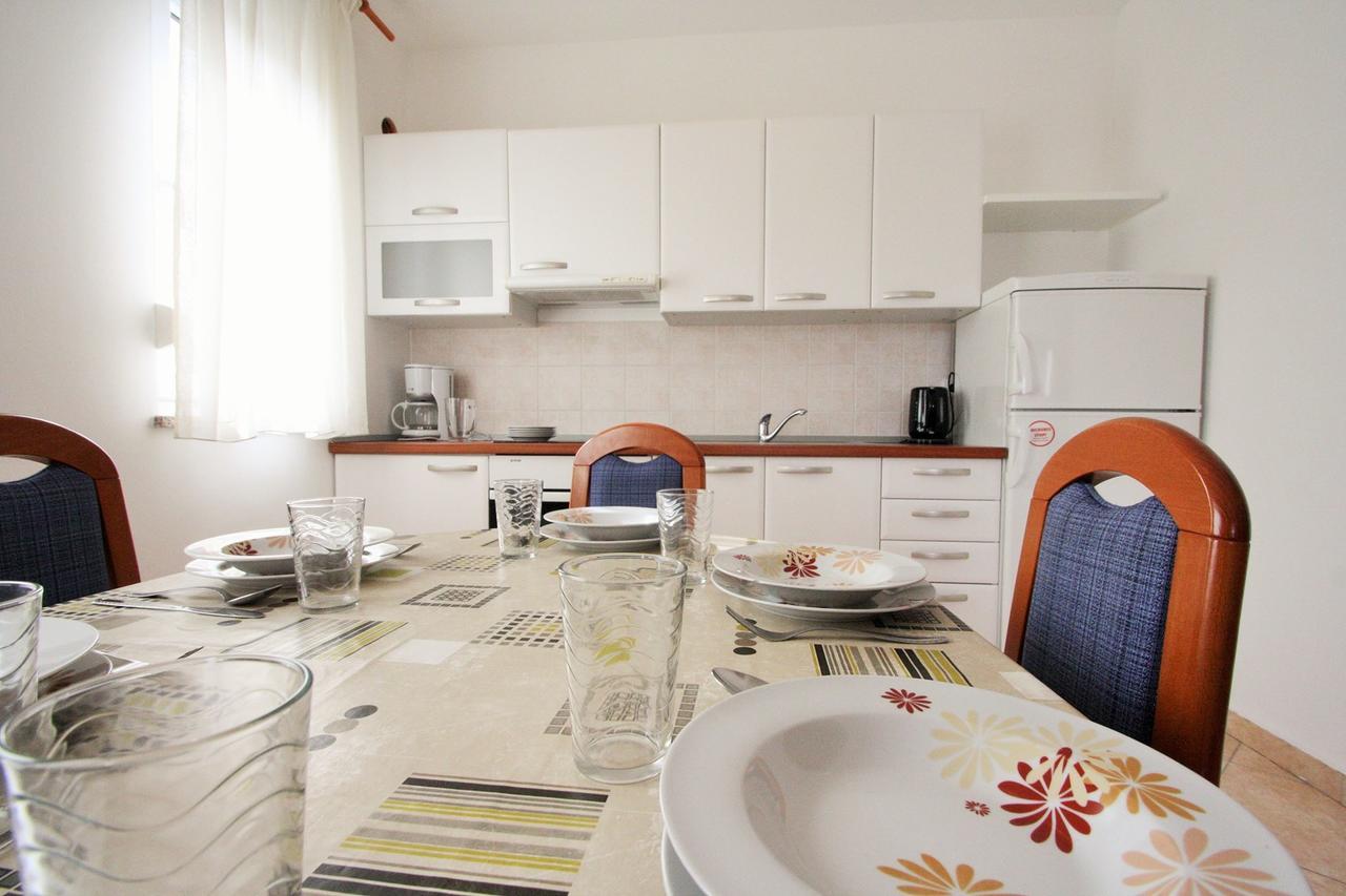 Apartment Bilic With Balcony Poreč Exterior foto